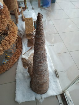 🦌 Renne de Noël en Raphia – Artisanat Naturel du Gabon