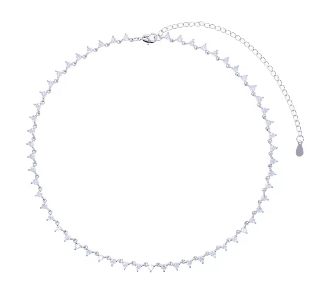 Shiny choker