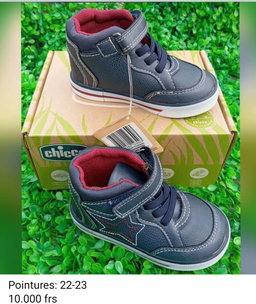 Chaussures Enfants de Marque CHICCO. Prix de vente: 15 000 FCFA  Bénéfice: 2000 FCFA. Offre valable 30 jours renouvelable.