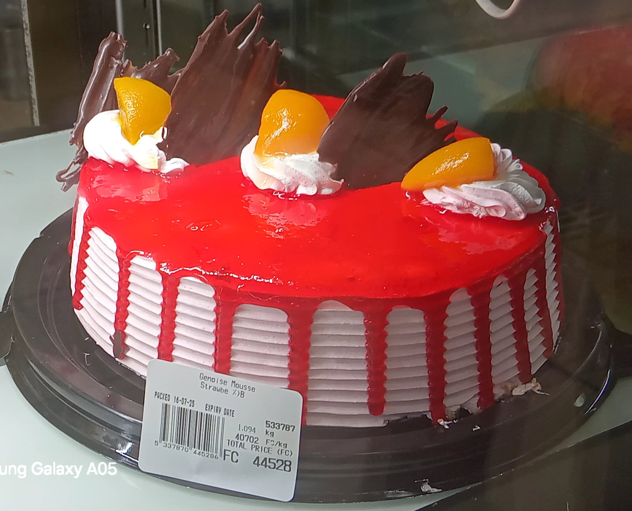 Genoise Mousse Strawbe 1.094kg_0