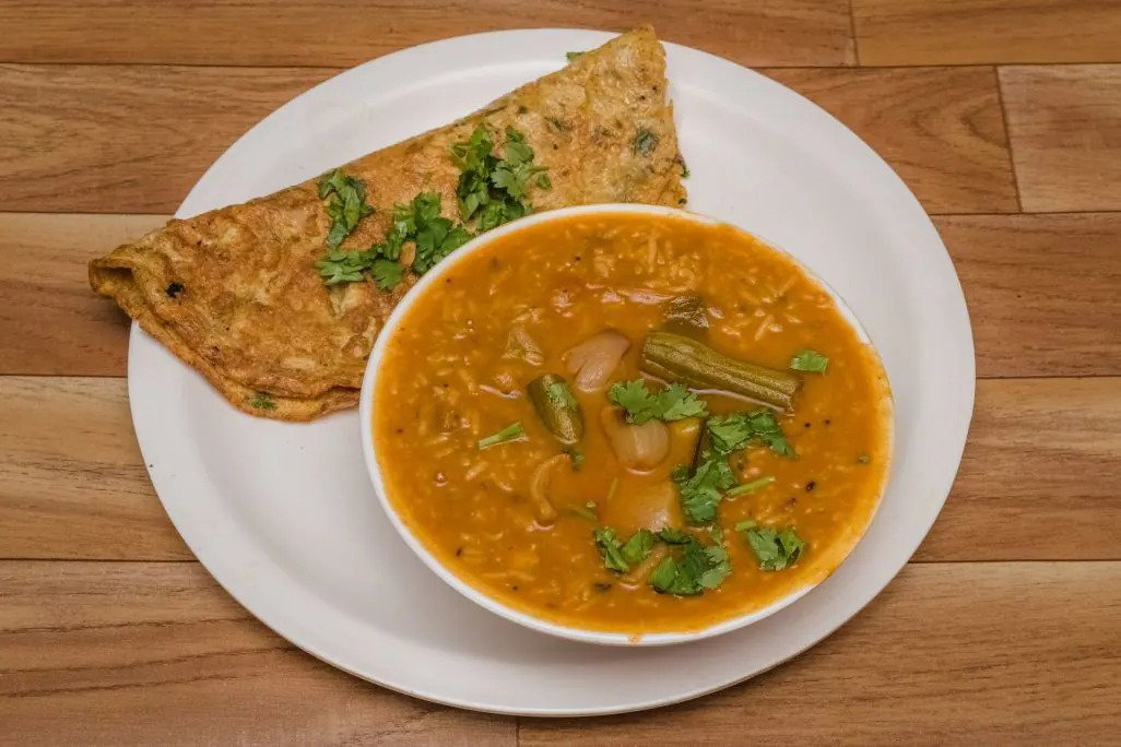 Sambar Rice + Omlette