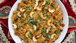 Kaju Chicken Mughlai Biryani