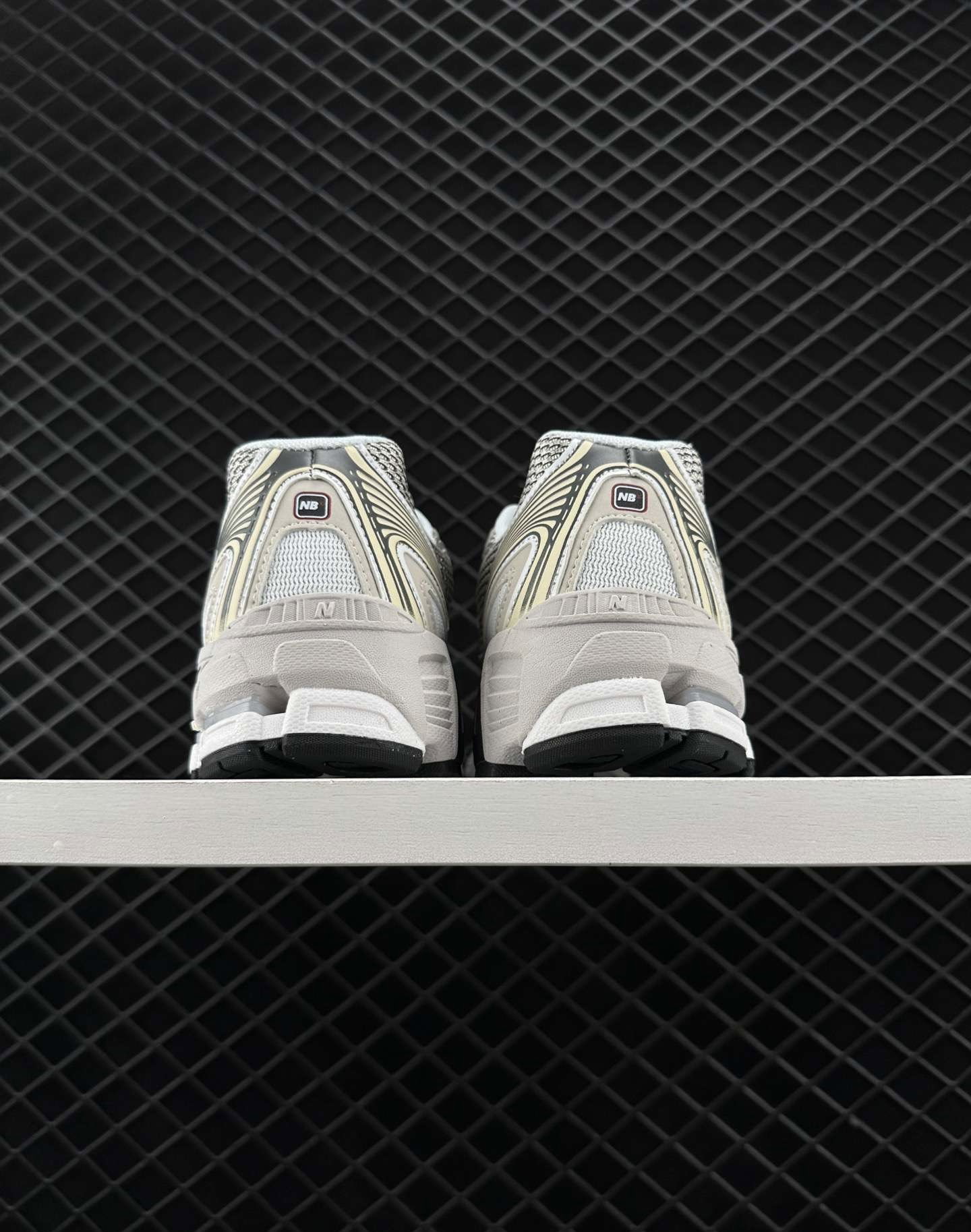 NEW BALANCE 740_5