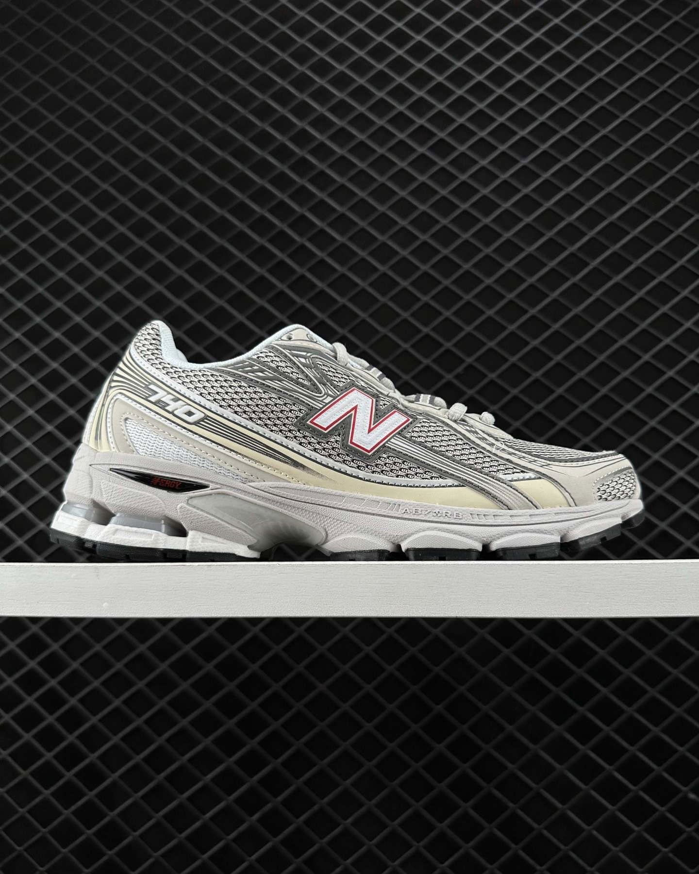 NEW BALANCE 740_0