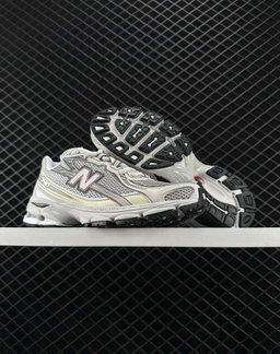 NEW BALANCE 740