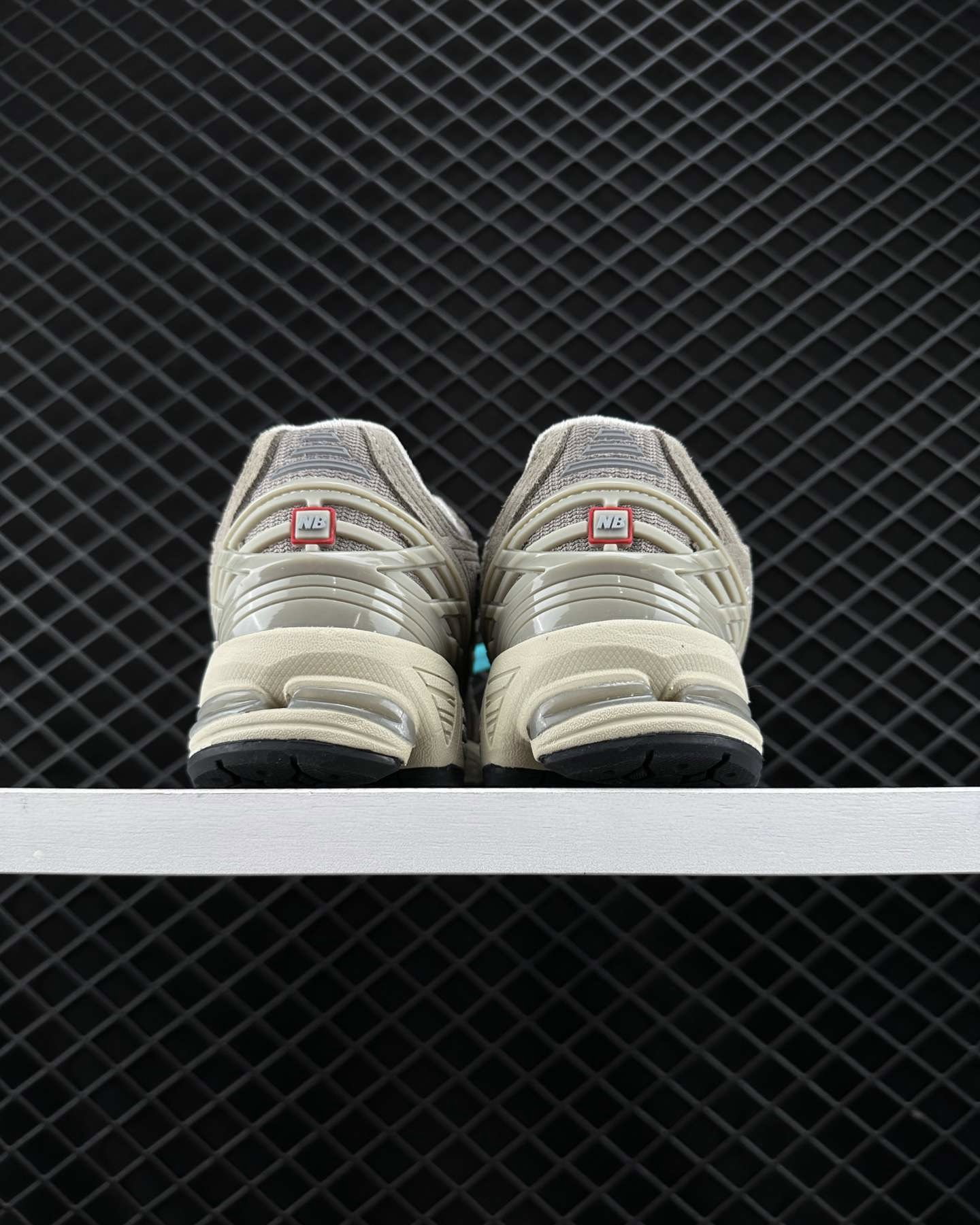 NEW BALANCE 1906R_4