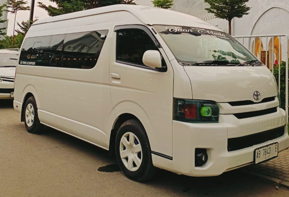 Sewa Hi-Ace 