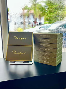 YUSFA KUNAFA PISTACHIO CHOCOLATE BAR