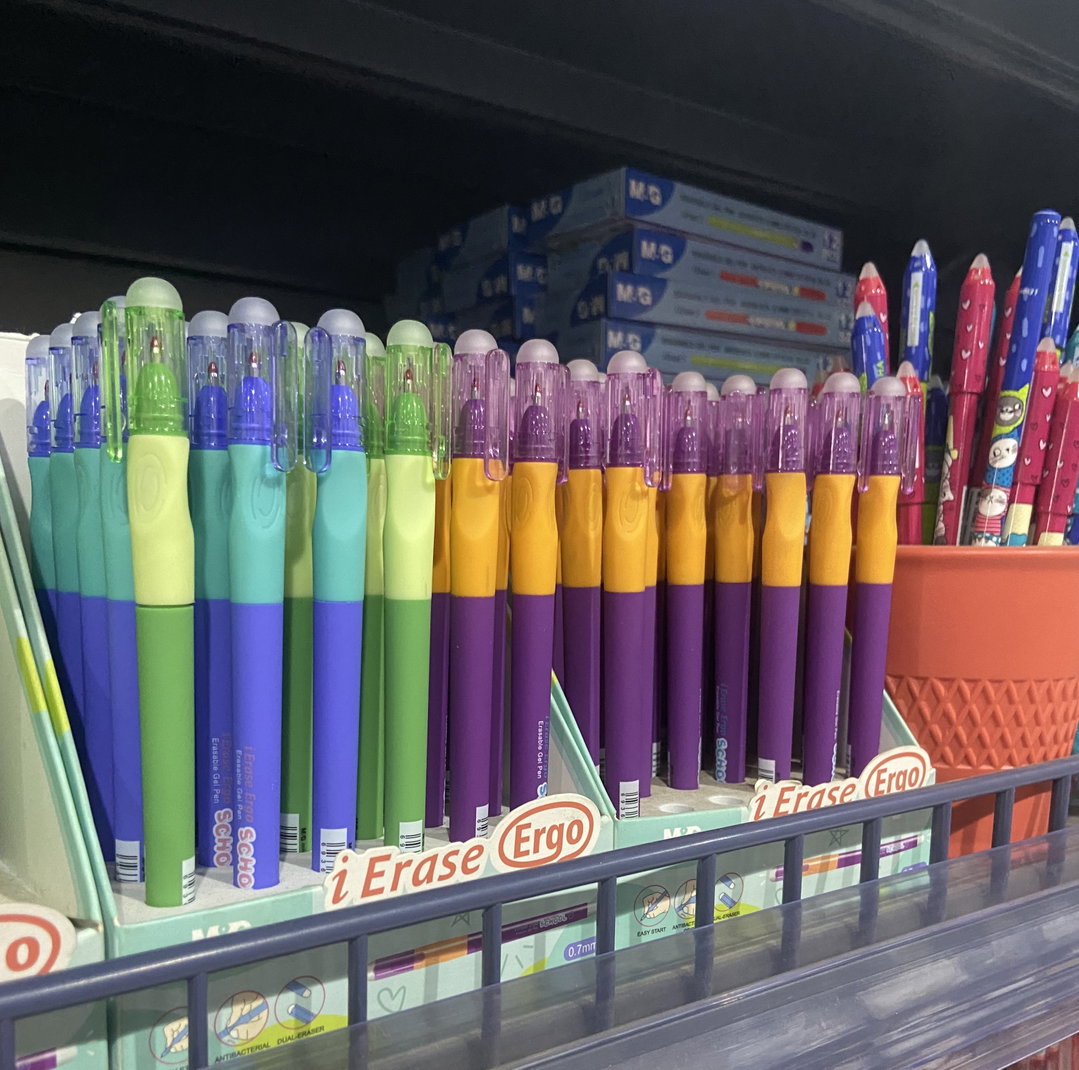 ✍️ Stylos Gel Effaçables M&G & stylo à bille – Précision & Praticité au bout des doigts 🖊