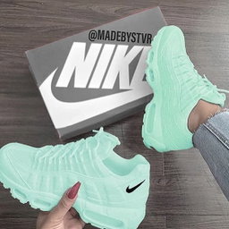 Baskets (Sneakers) Tailles: 39-45