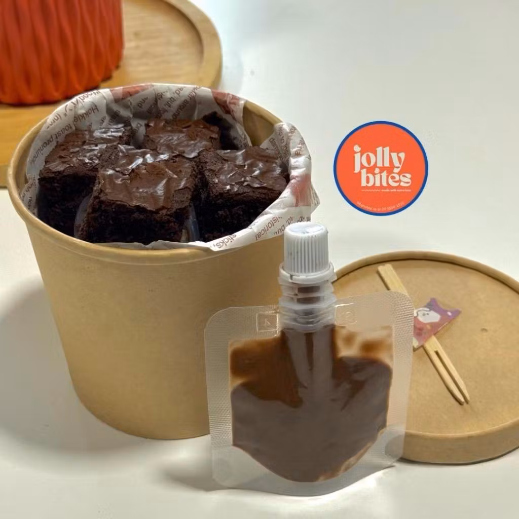 Brownie Bucket (12PC) with Hazelnut Choc Dip_1
