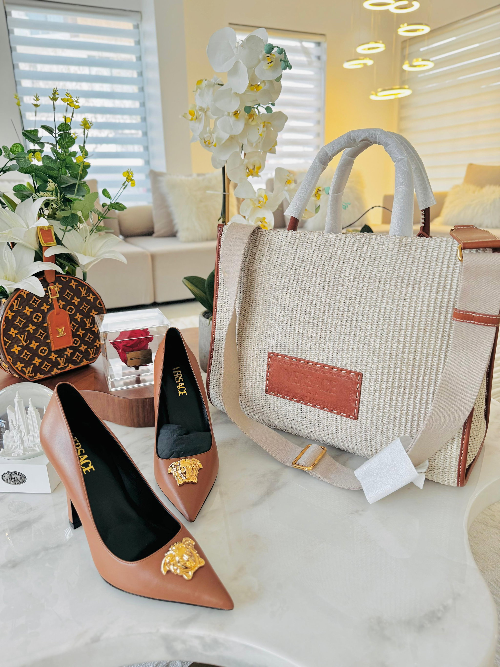 Saltos Versace lá medusa brown/tan_3