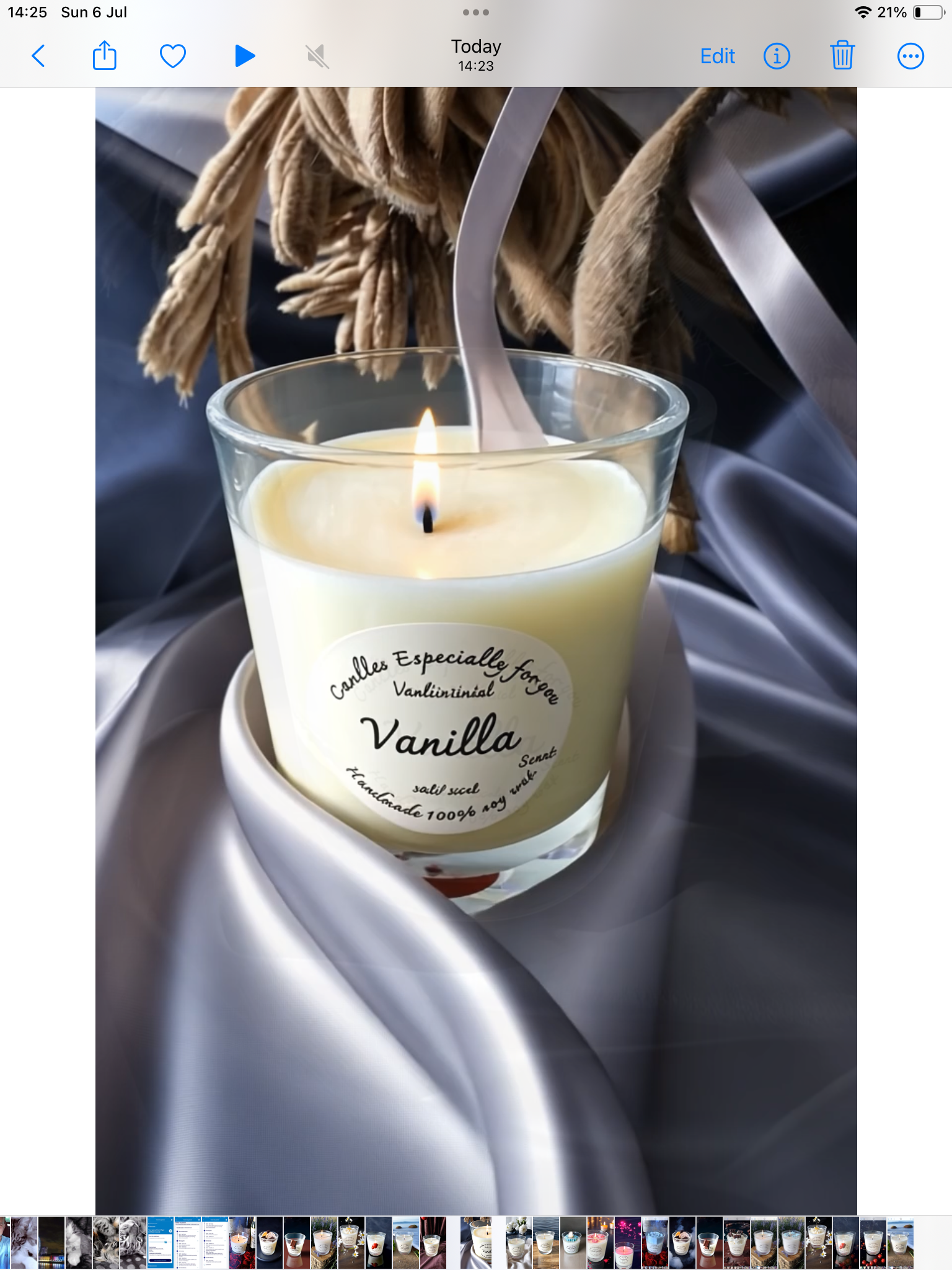 Vanilla scented candle 