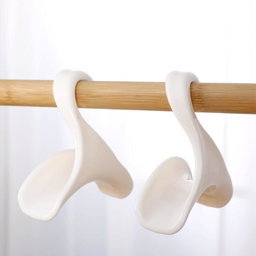 Purse Hanger | تعليقة للجزادين