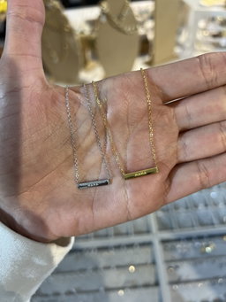 Mama necklace