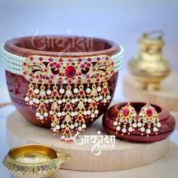 Mayurmanika Choker