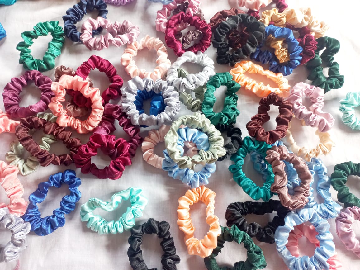 🌷 Satin Scrunchies_4