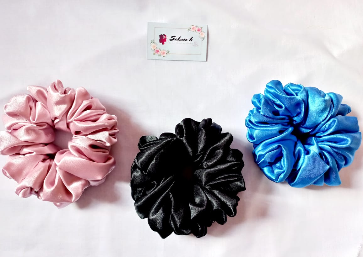 🧕 Hijab-Friendly Voluminous Scrunchies_2