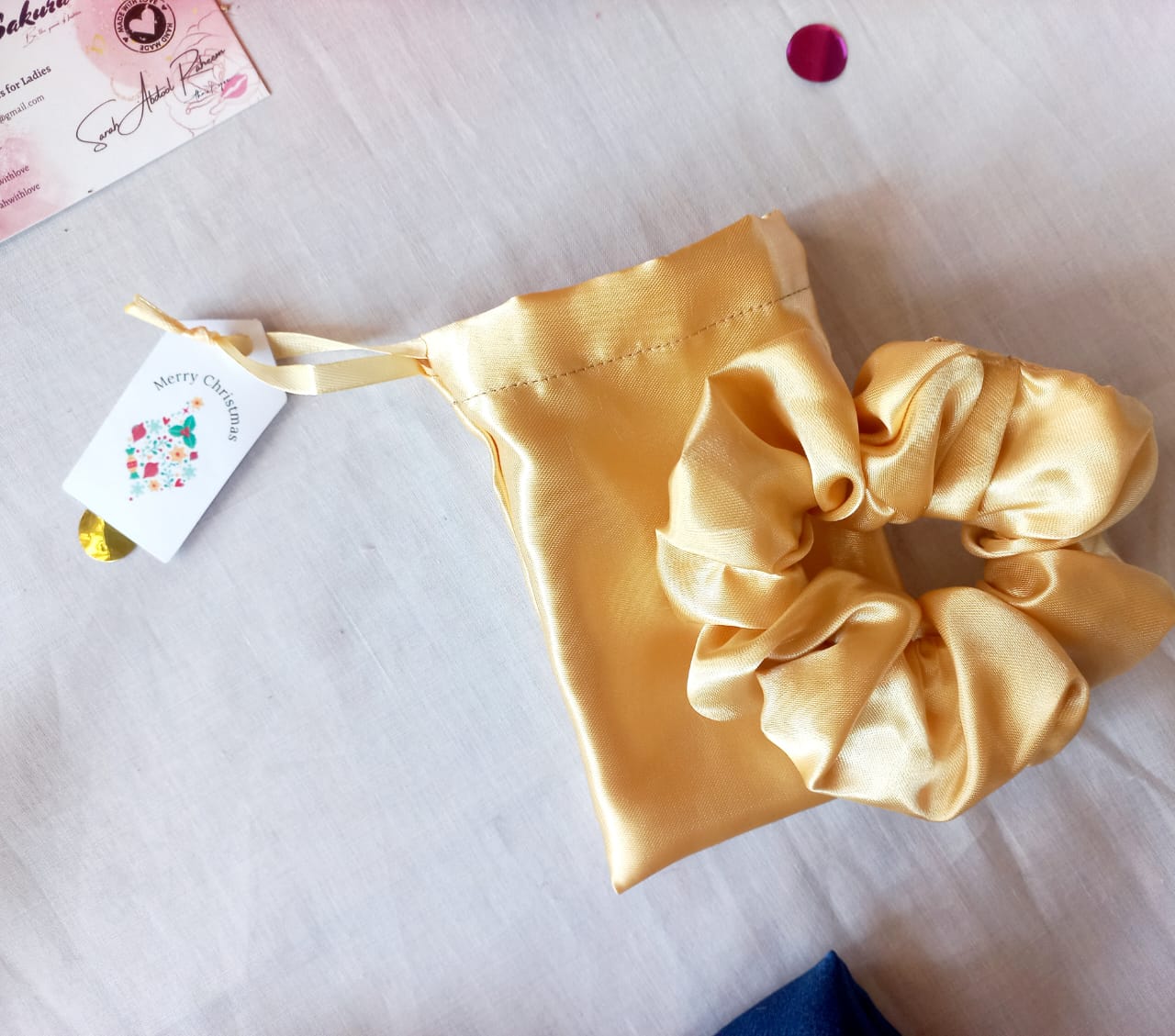 🎁 Scrunchie + Matching Pouch Gift Set _2