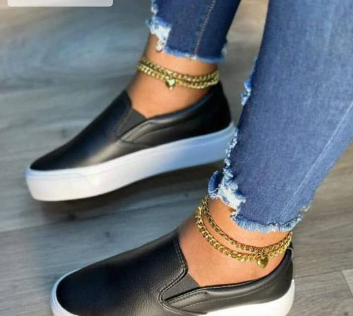 Black Casual Sneakers (trinafashion.com)_0