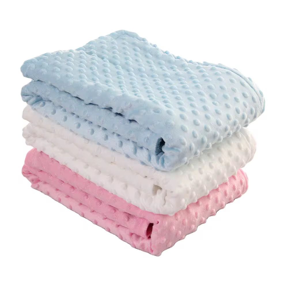 Couverture Polaire Bébé – Ultra Douce à Pois Minky_article_N°:AHB_0019_0