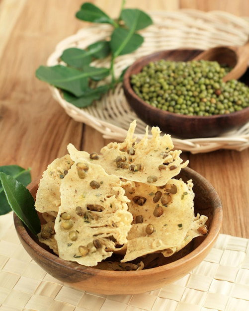 Rempeyek Kacang Hijau (Green Bean)_0