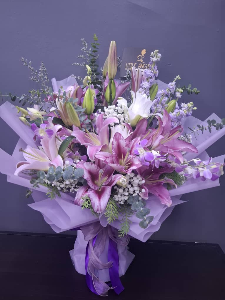 PREMIUM LILY BOUQUET _0
