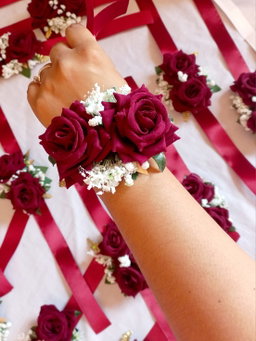 🌹 Sarah Corsage