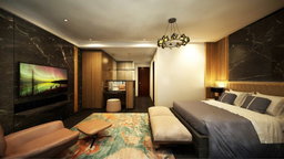 Four Season Private Residence