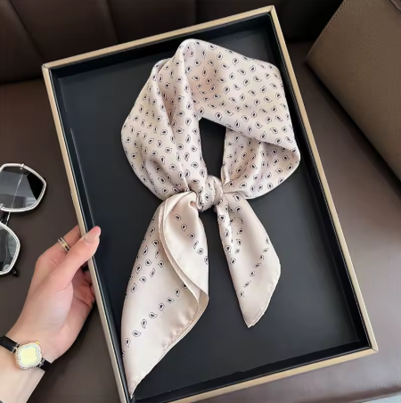 Écharpe de créateur minimaliste à pois pour femmes, 70x70cm, foulards en soie légers, luxe élégance, Bandana, foulard châle_0