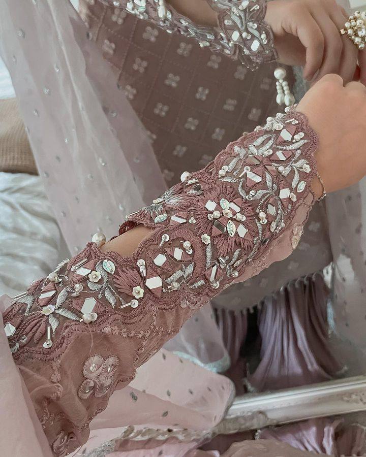 Jiana Peach Georgette Embroidered Kurta Palazzo Sets_3