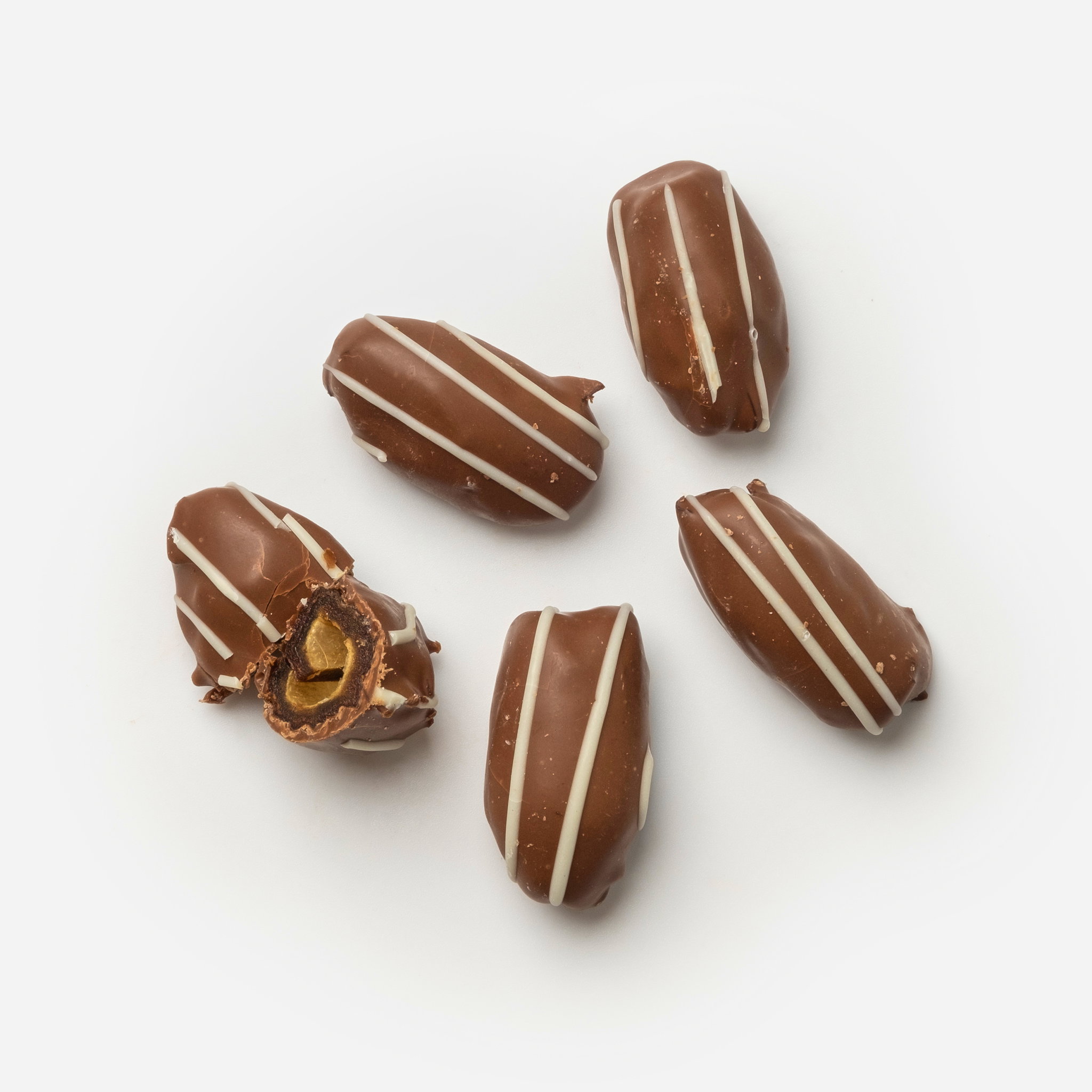 Roots Seedless Dates with Milk Belgian Chocolate 100g_1