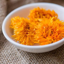 1 For 1 Special Bundle - Premium Calendula Flowers (15gms + 15gms)