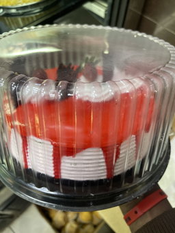 GATEAU GÉNOISE MOUSSE STRAWBE