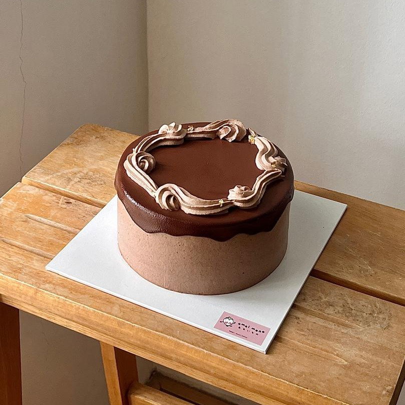 pure chocolate cake_0