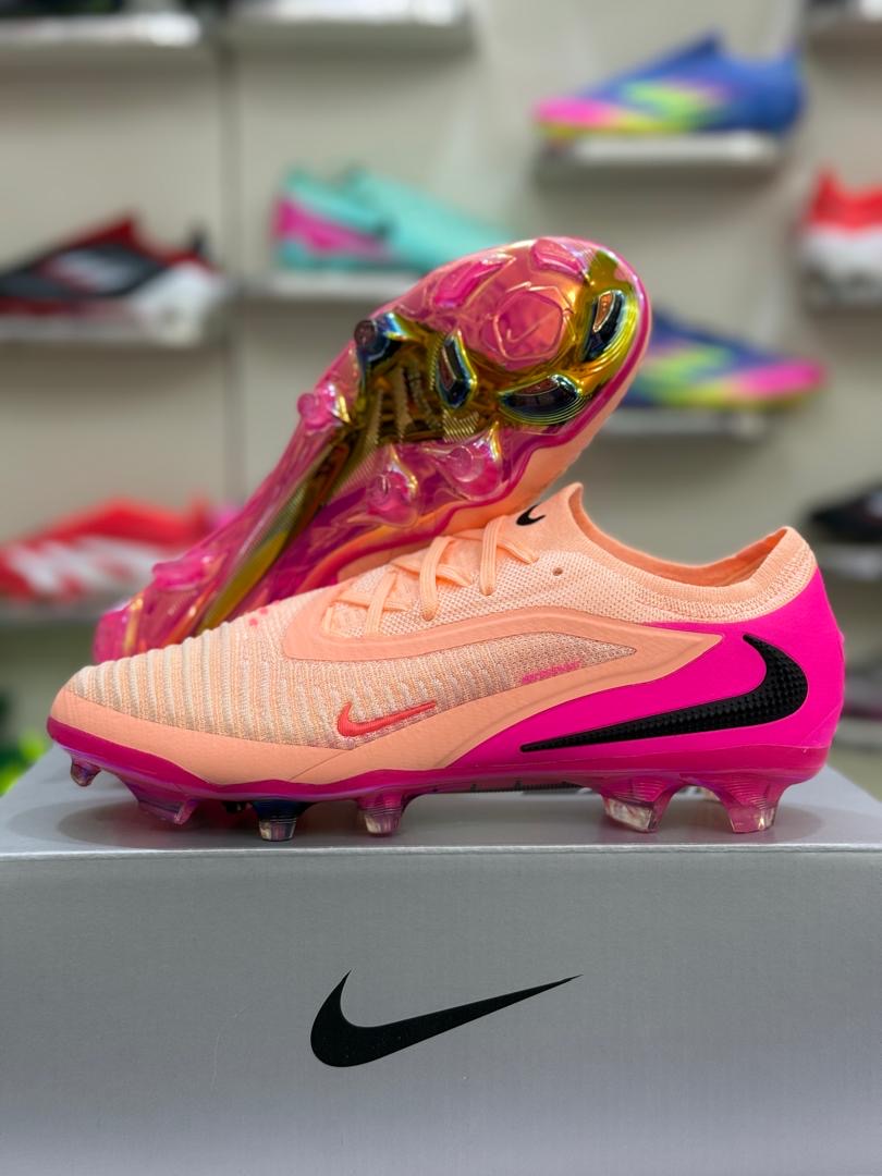 Crampons Nike Phanton 6_4