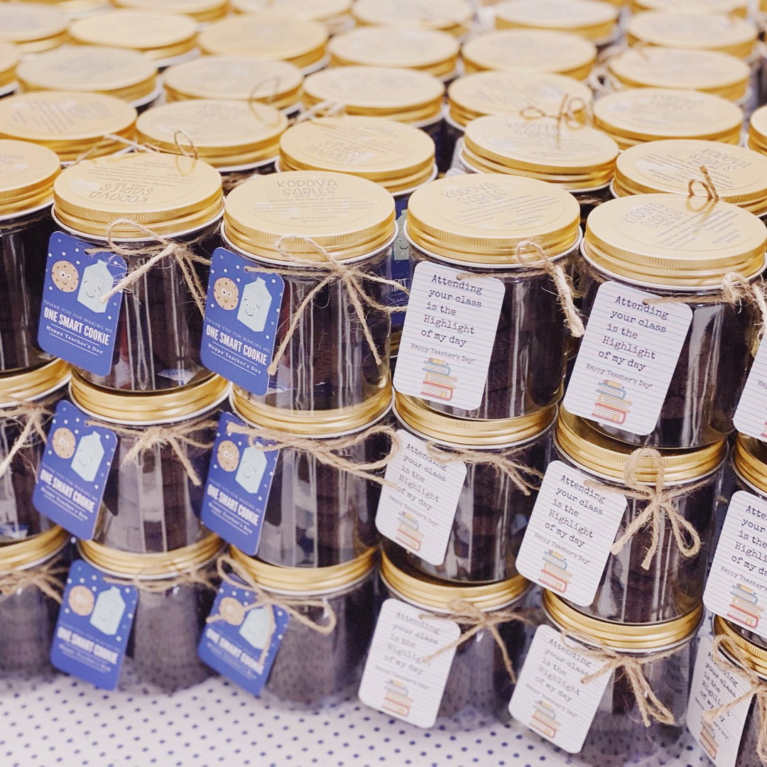 Limited Edition Teacher’s Day Gift (Sablès)