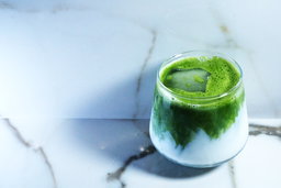 Iced Matcha Latte 