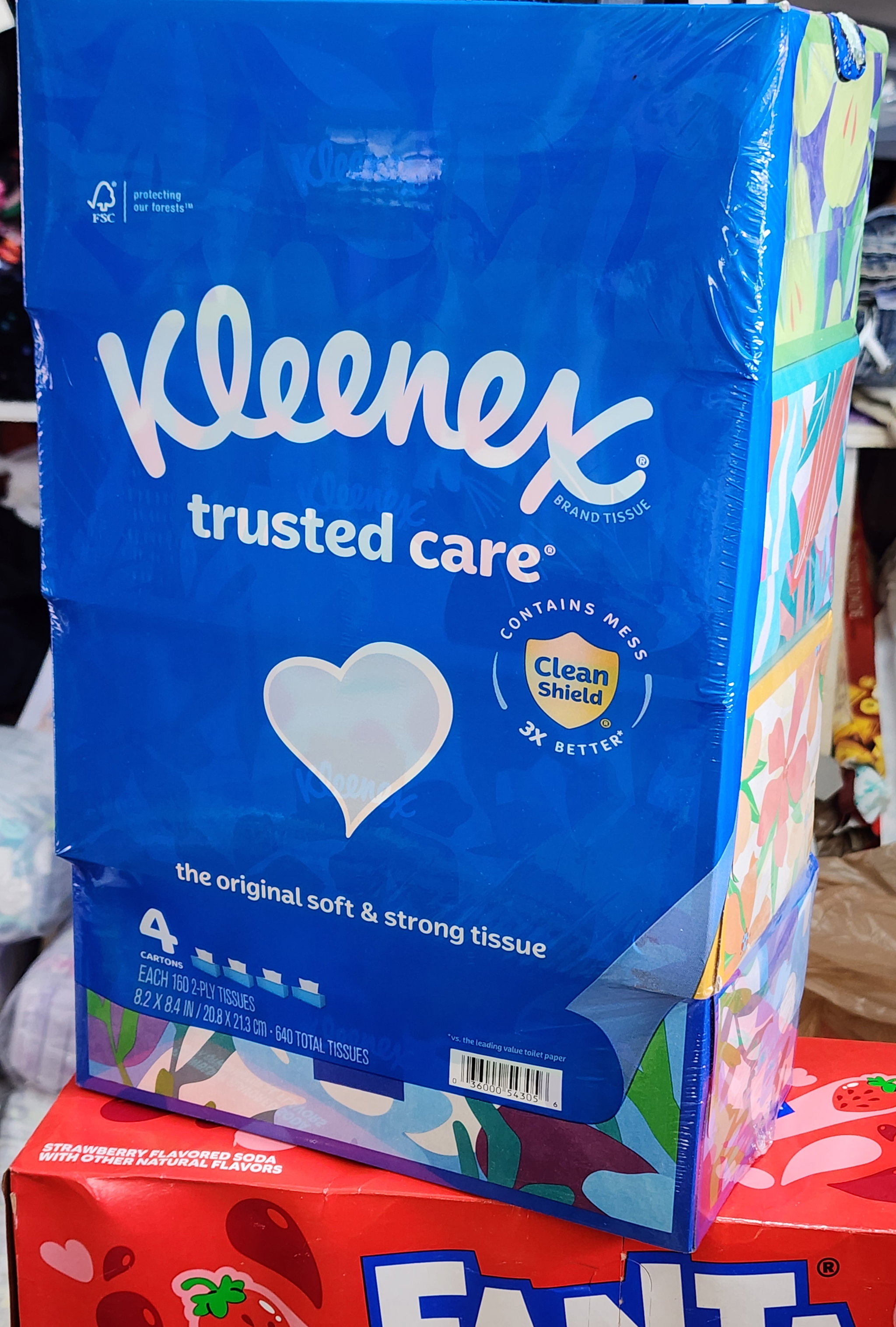 Kleenex trusted care the original soft&strong tissue _0