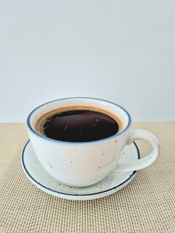 Hot filter coffee (black)