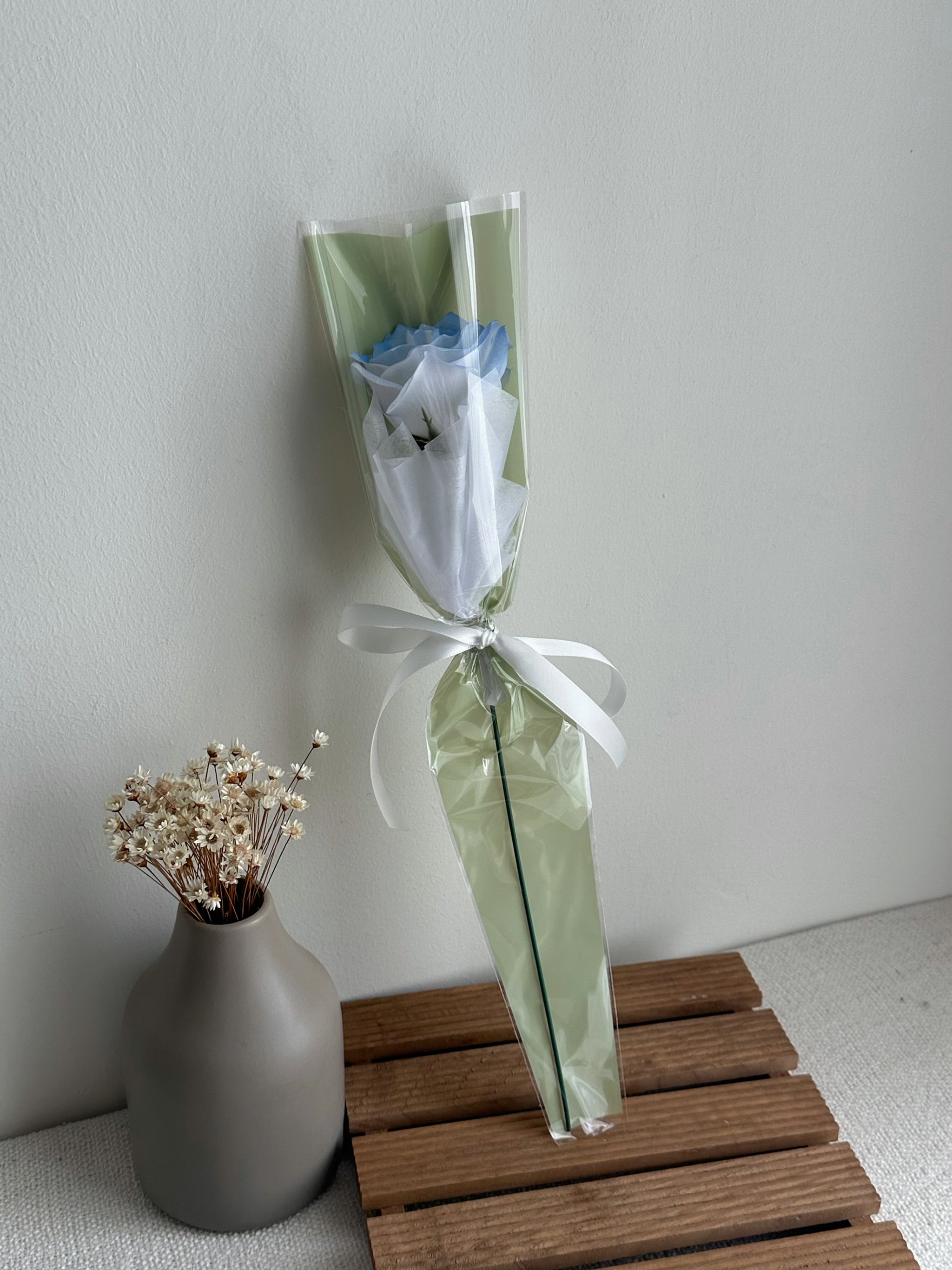 (1R001) 1 Stalk Soap Rose Bouquet_0