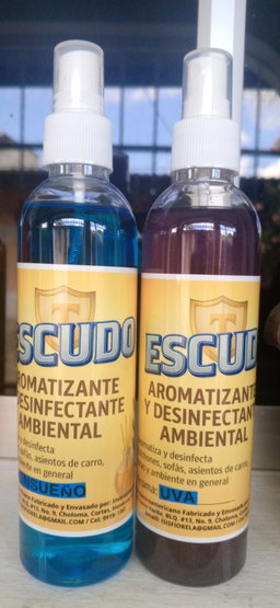 Aromatizante y Desinfectante de muebles y espacios.