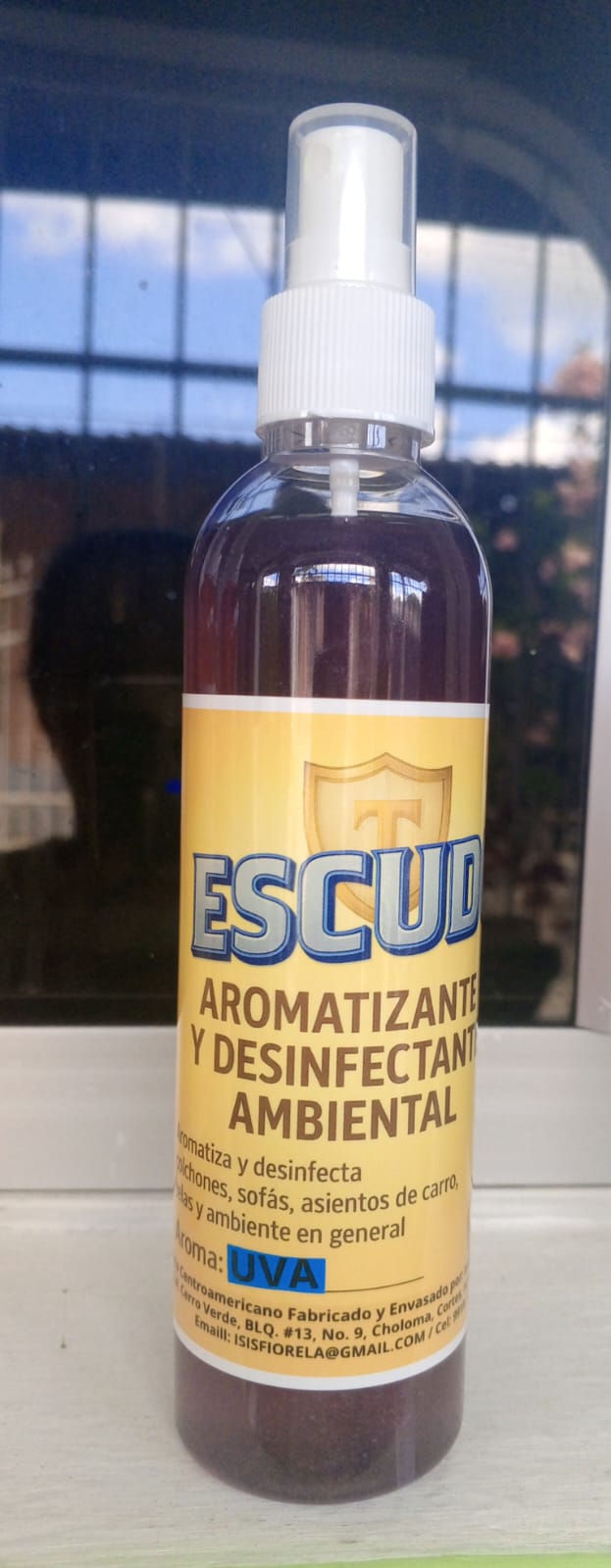 Aromatizante y Desinfectante de muebles y espacios._4