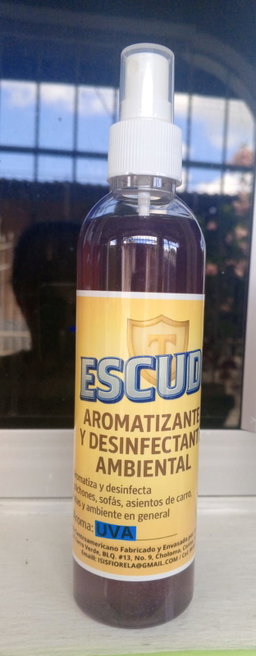 Aromatizante y Desinfectante de muebles y espacios.