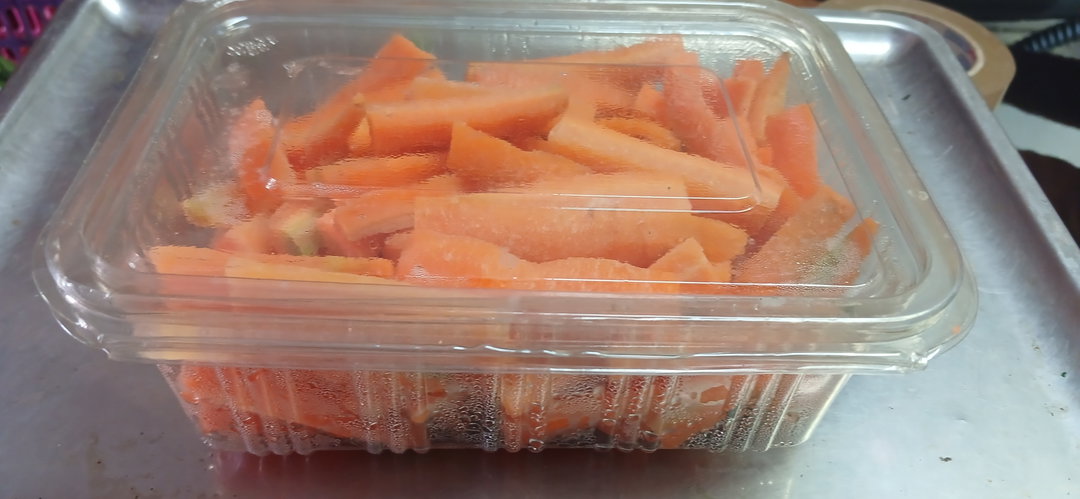 Cut carrots 