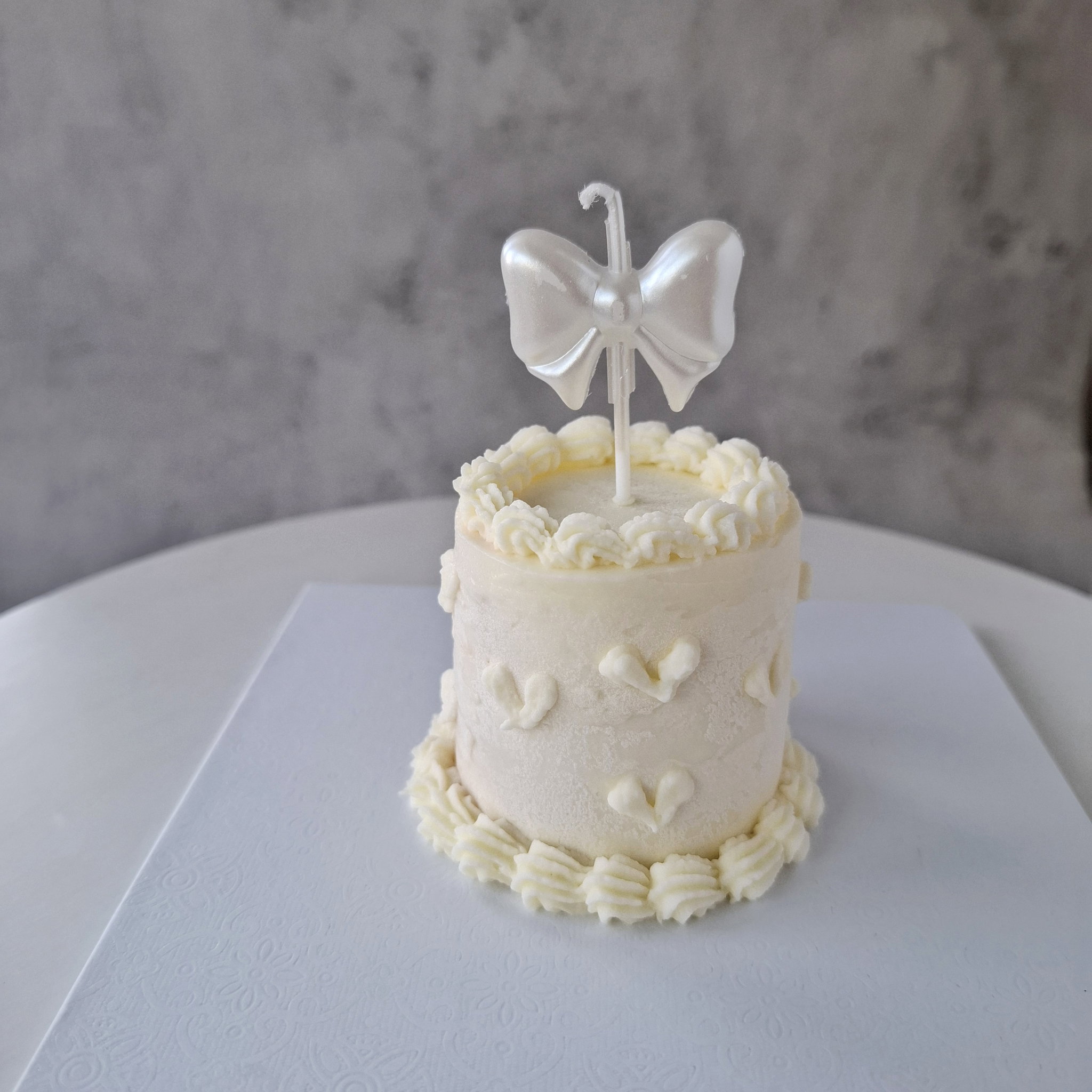 2 Inch Petite Cakes_0