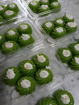 Kaswi Pandan Santan Leleh