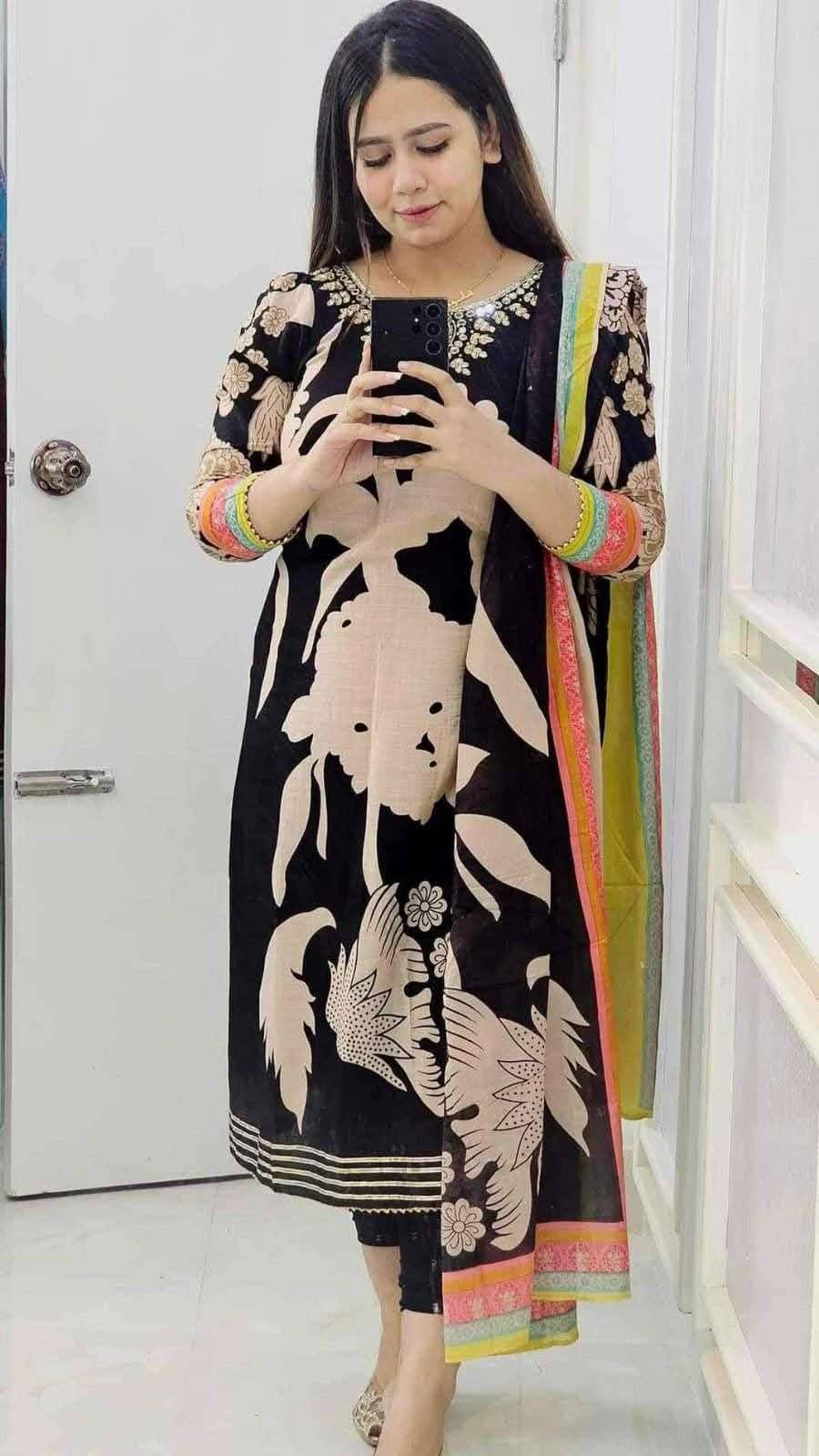 Masleen Silk Suit_0
