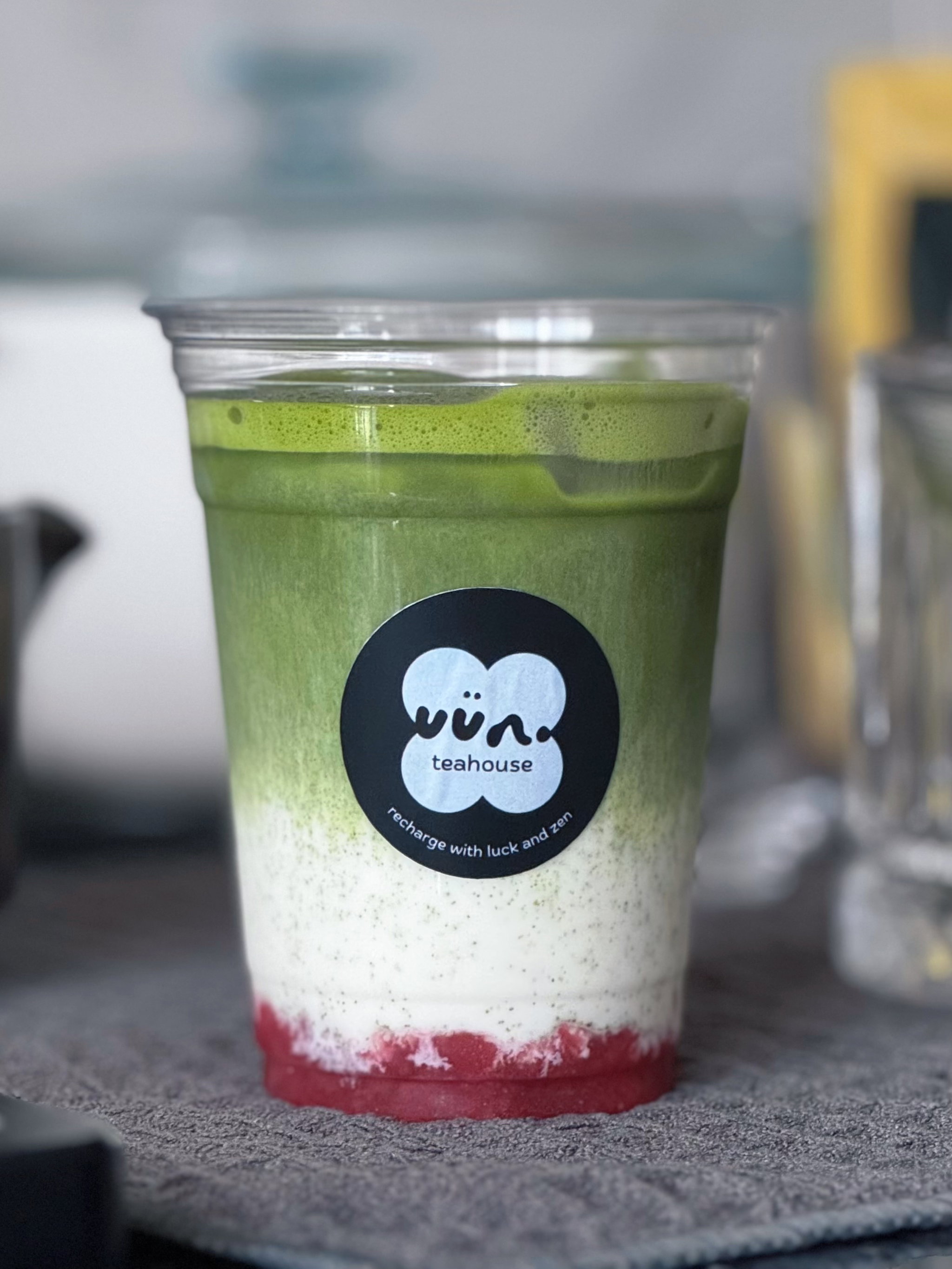 Strawberry Matcha Latte_0