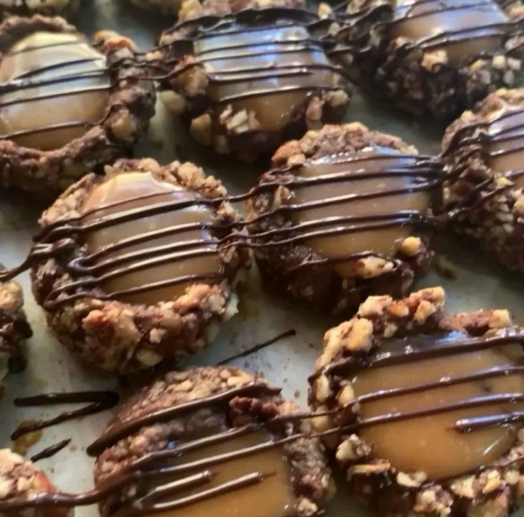 Pecan Caramel Cookies 20PC